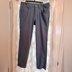 Lululemon Men’s ABC pants classic